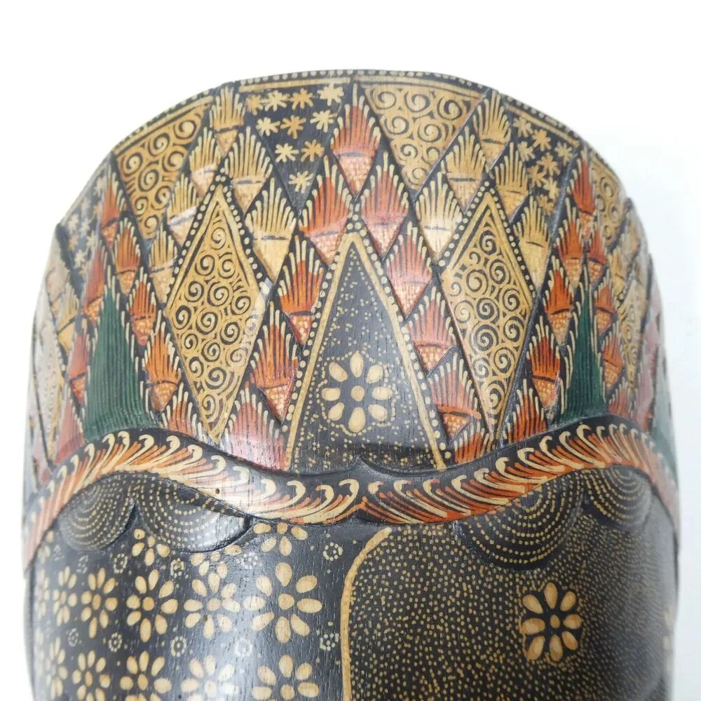 Indonesian Batik Mask Wooden Painted Vintage Decorative